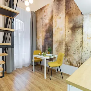 Apartman Holidays Cosy