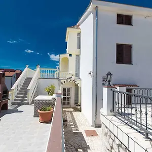 apartman-ivan-dramalj.primorje-gorskikotar.com/